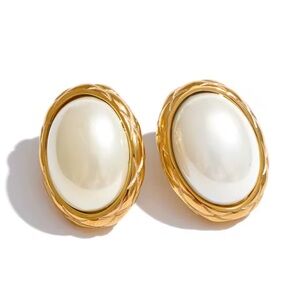 Classic Button Gold Pearl Earrings